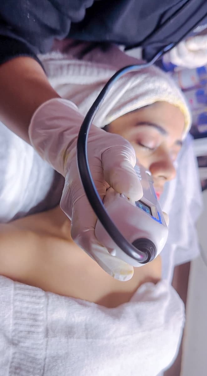 Ultrasonic infusion step of a HydraFacial at MG Makeovers