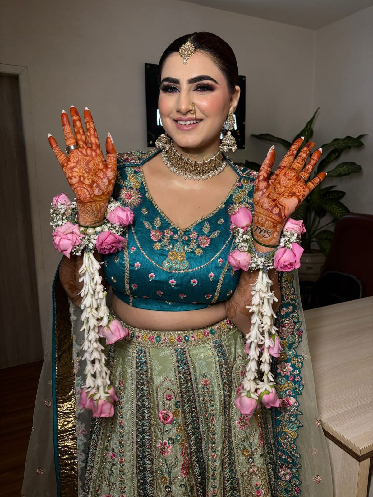 Tanvi Tandon Party Makeup Picture