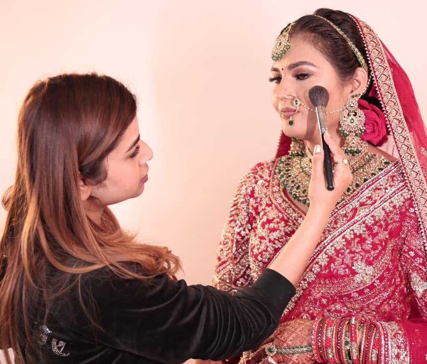 MG Makeovers Beauty Services