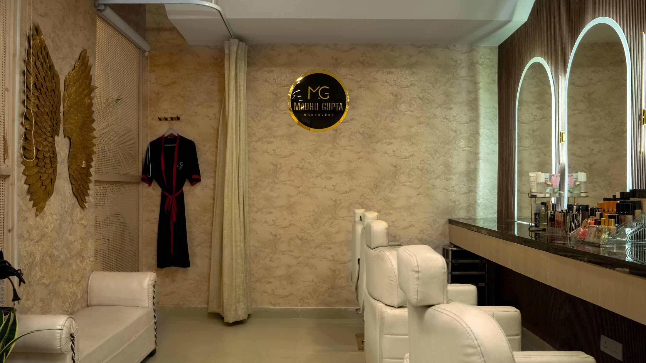 Bridal Dressing Area, MG Makeovers A-Block studio, DLF Phase 1, Gurugram