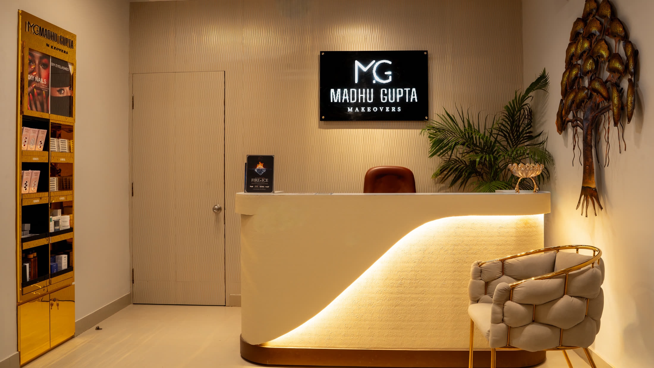 Reception, MG Makeovers A-Block studio, DLF Phase 1, Gurugram