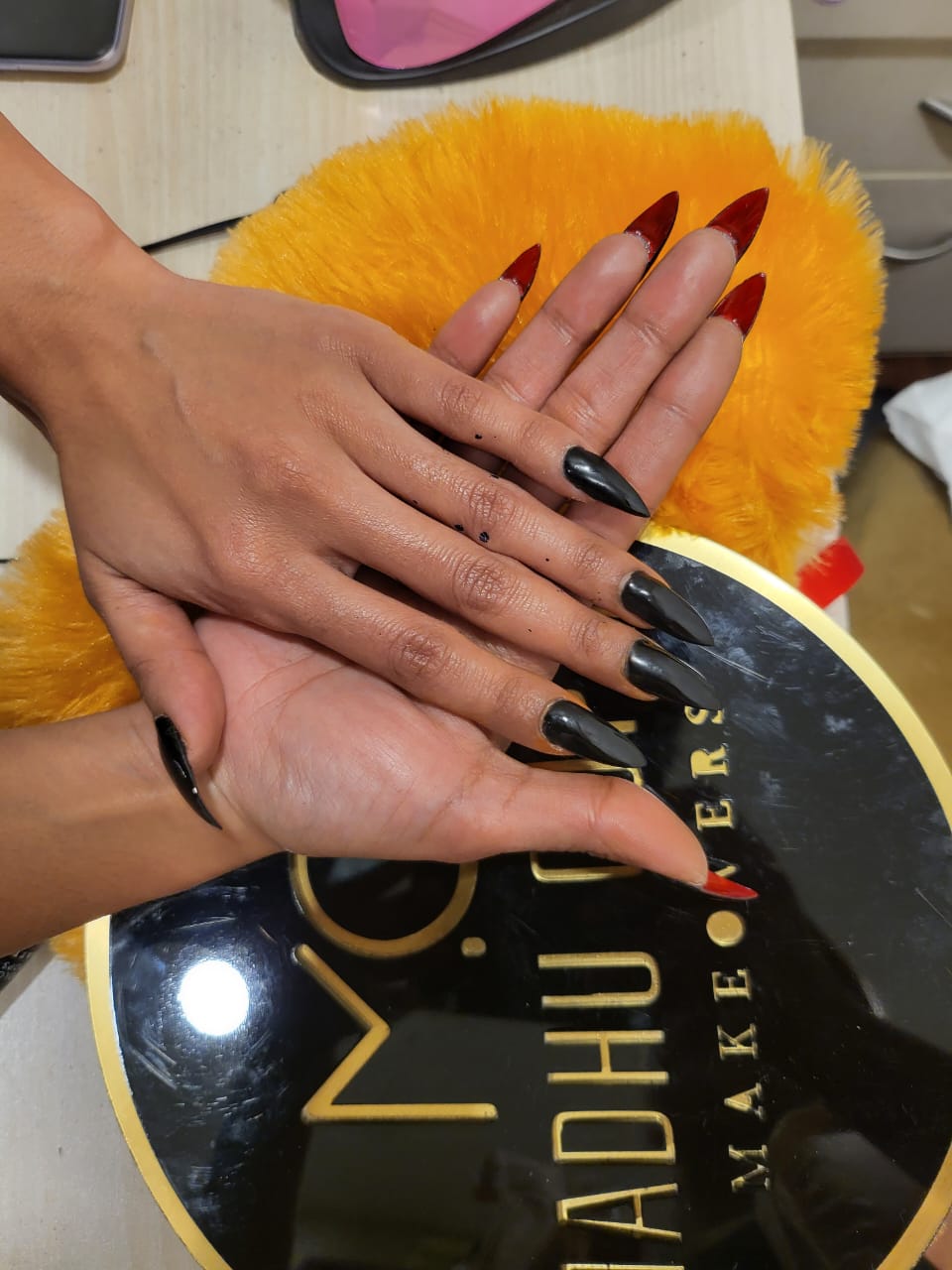 Black Red Stiletto Nail Course