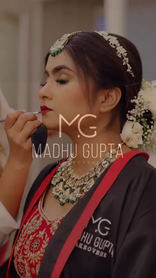 Red Bridal Look with Polki Jewellery