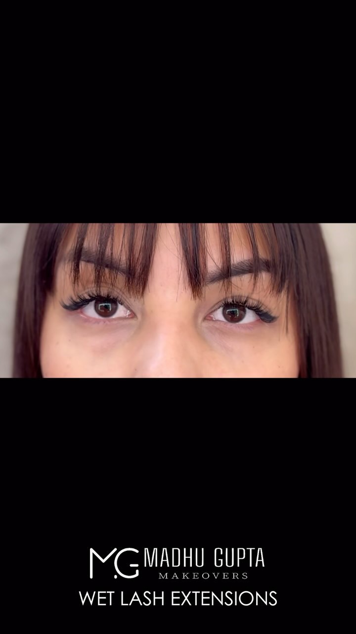 Wet-look lash extensions