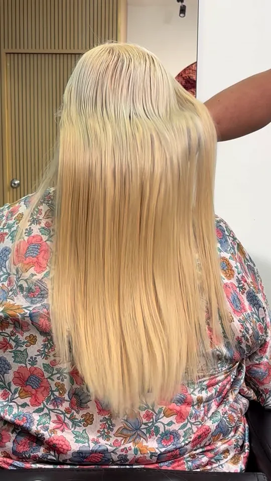 Long Blonde Extensions