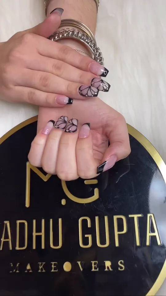 Spider Nail Art